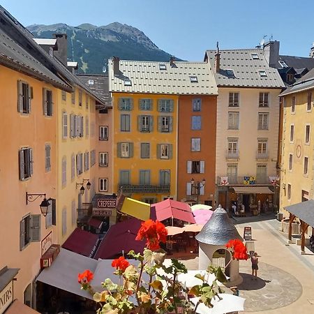 Appartement De Charme Le 1707 Au Coeur De La Cite Vauban Briançon Exteriör bild